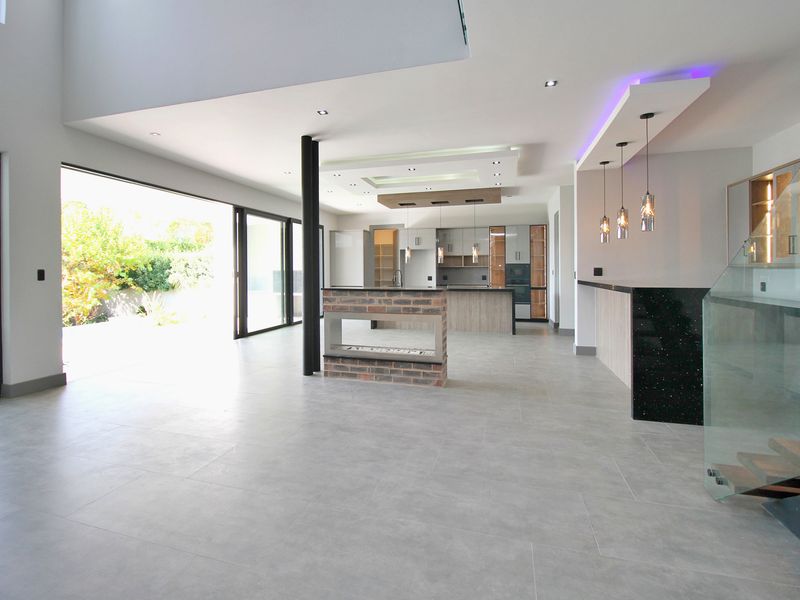 Modern Sophistication Meets Effortless Comfort in This Brand-New 5-Bedroom Masterpiece - Photo 3