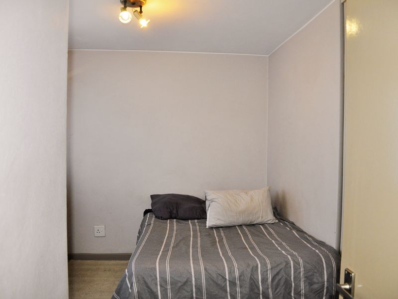 Warm, Wonderful, Convenient Home in Waterfall Heights - Photo 8