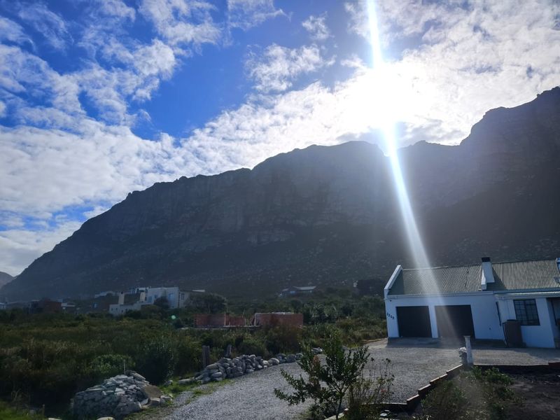 Rare 1338 m2 Plot in Sunny Seas, Betty's Bay — Build Your Coastal Dream - Photo 1