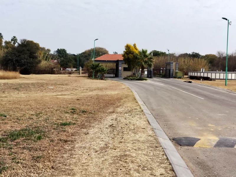 Prime Vacant Land in secure estate – Build Your Dream - Photo 10