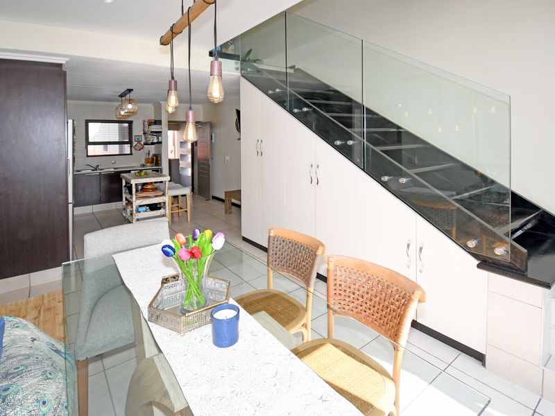 Modern Elegance Meets Effortless Living in Casablanca, Lonehill - Photo 9