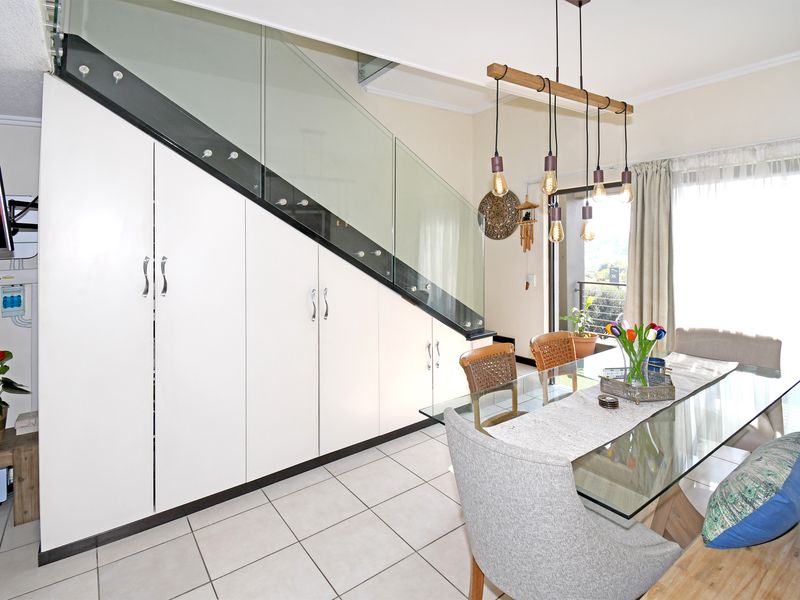 Modern Elegance Meets Effortless Living in Casablanca, Lonehill - Photo 2