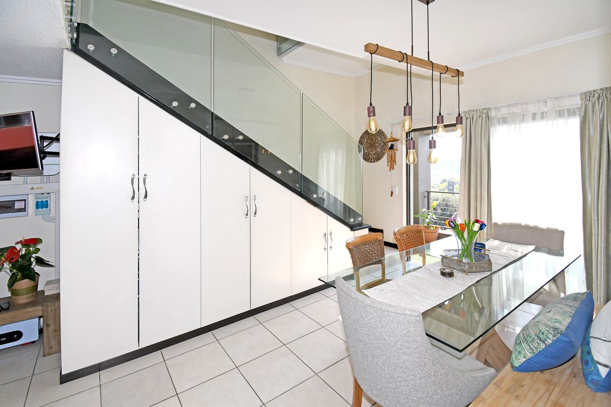 Modern Elegance Meets Effortless Living in Casablanca, Lonehill - Photo 2