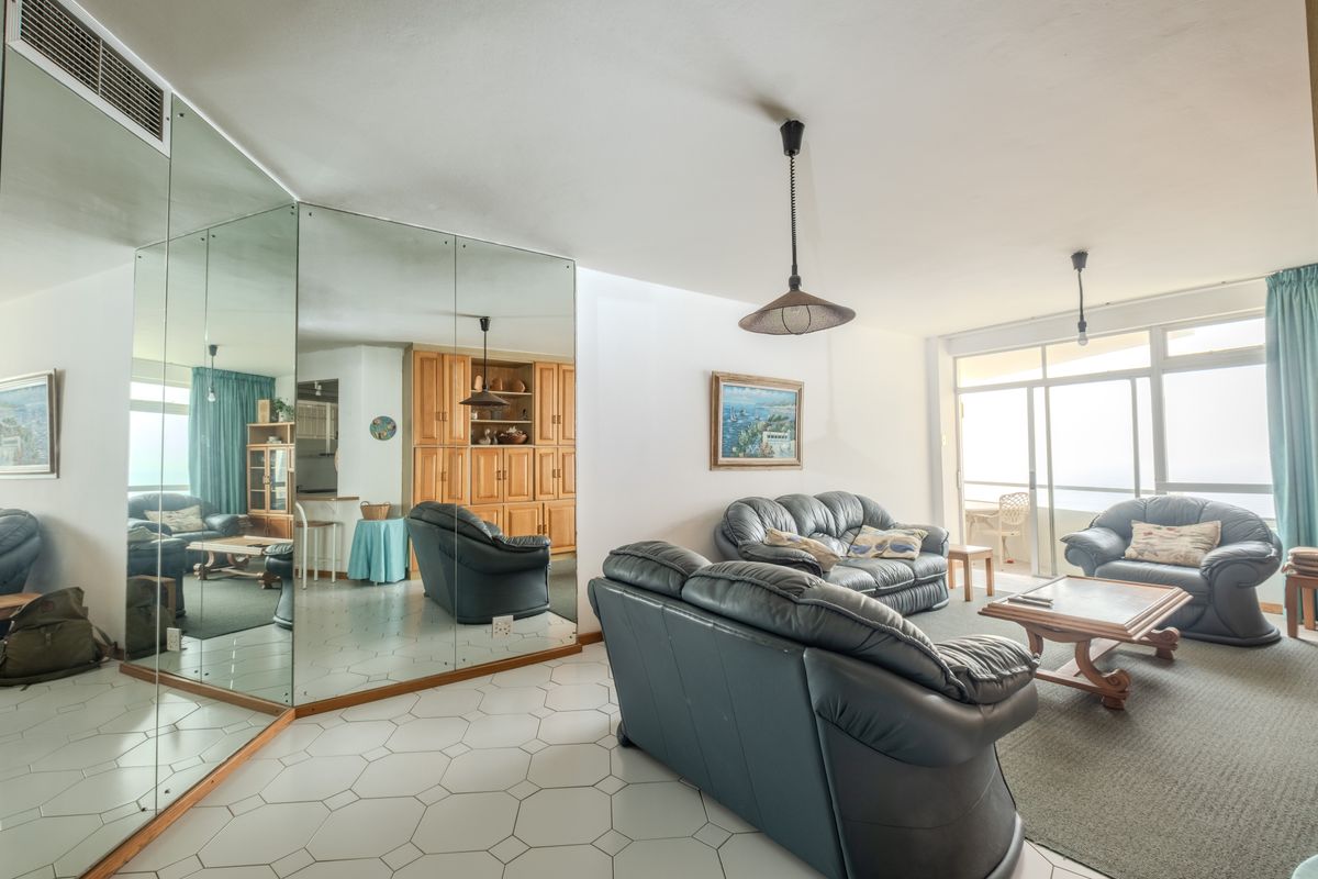 3 Bedroom Apartment on the Umhlanga Promenade - Photo 2