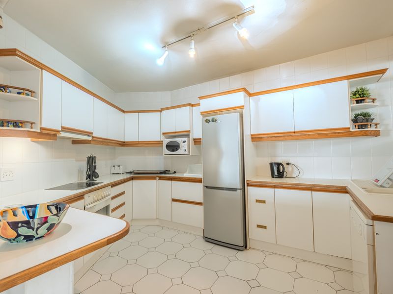 3 Bedroom Apartment on the Umhlanga Promenade - Photo 8