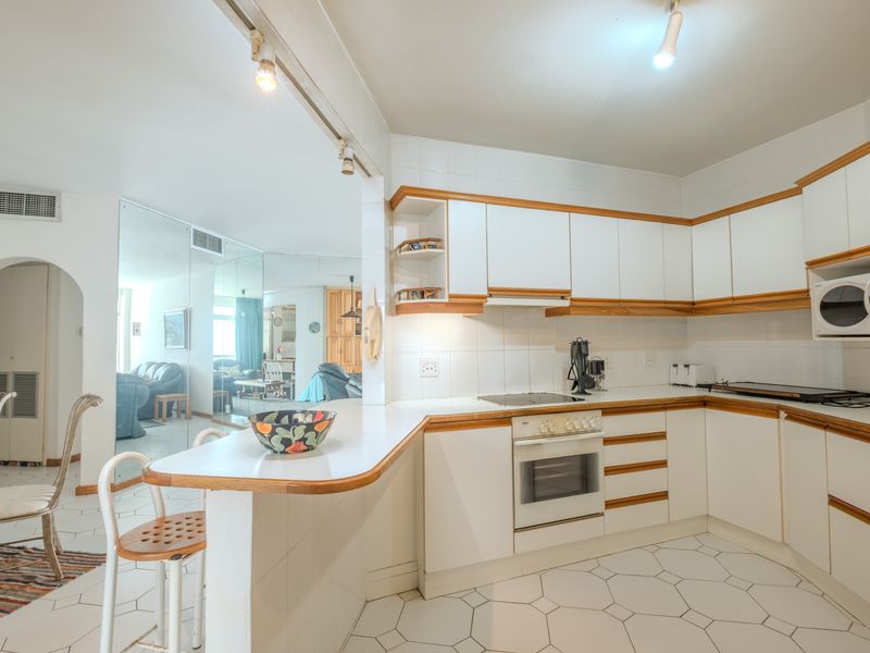 3 Bedroom Apartment on the Umhlanga Promenade - Photo 7