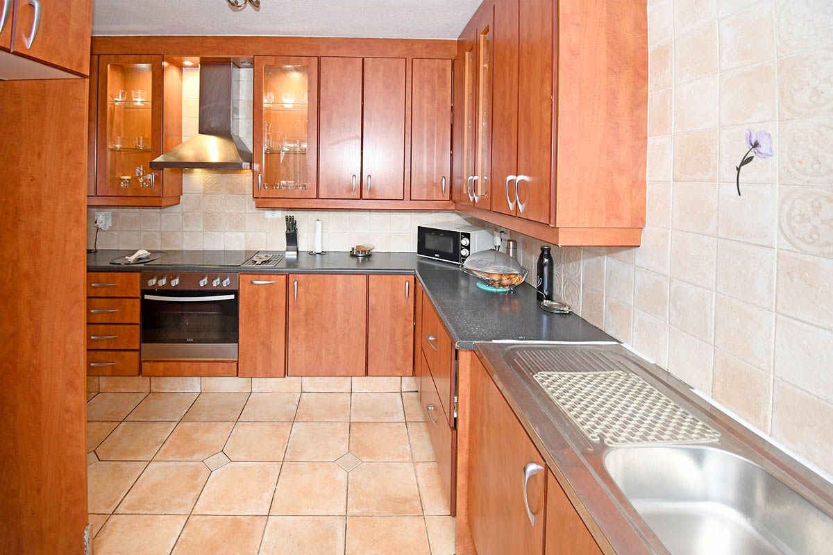 Your Dream Home Awaits! - Photo 3