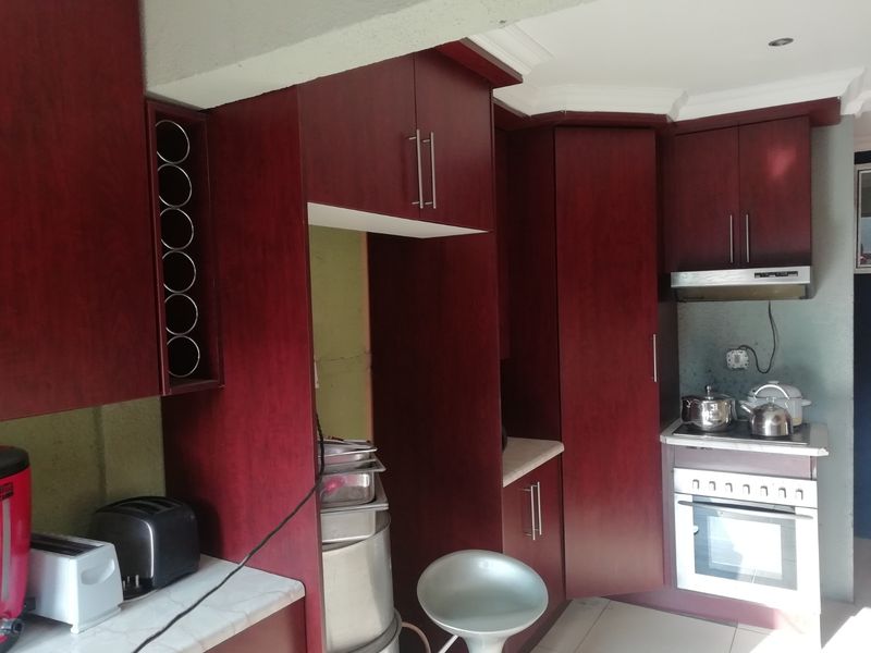 Back and Better - Photo 5