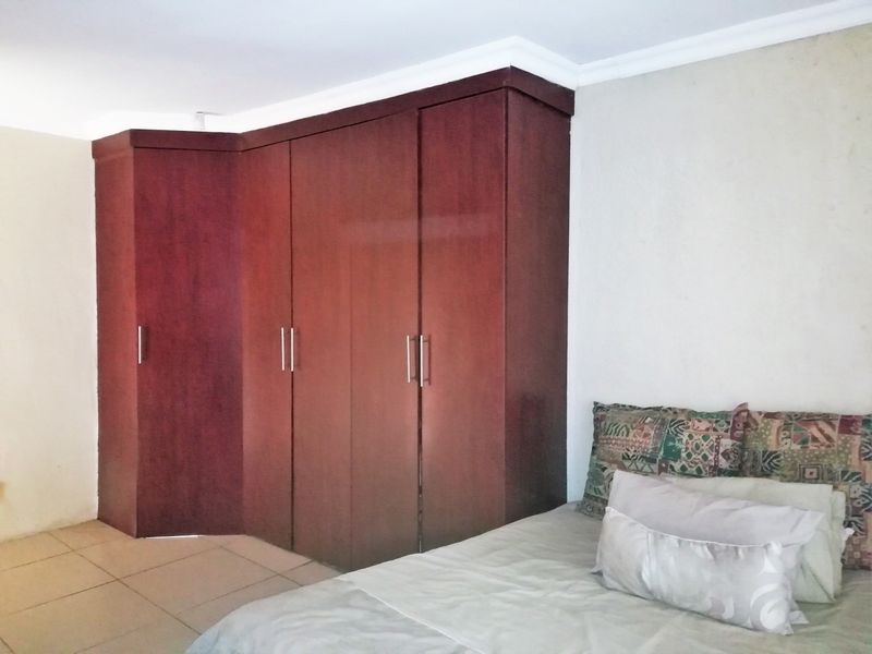 Back and Better - Photo 10