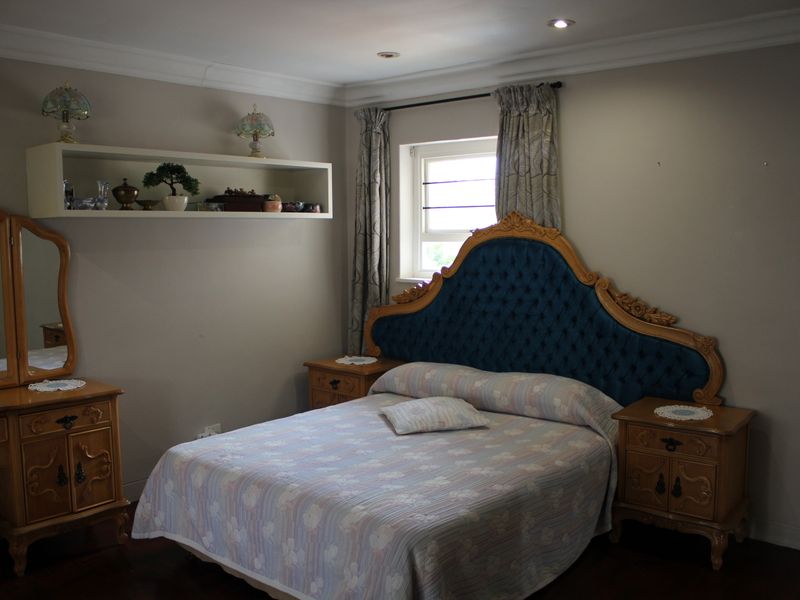 charming home in Saxonwold,—your ideal family retreat awaits - Photo 6