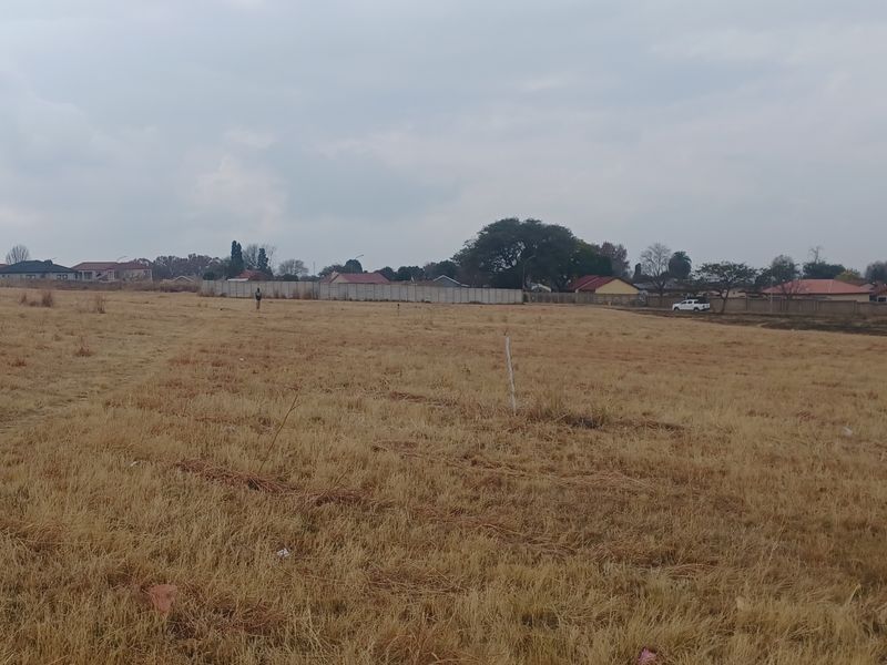 Strategically situated plot of land, close to Training facilities - Photo 6