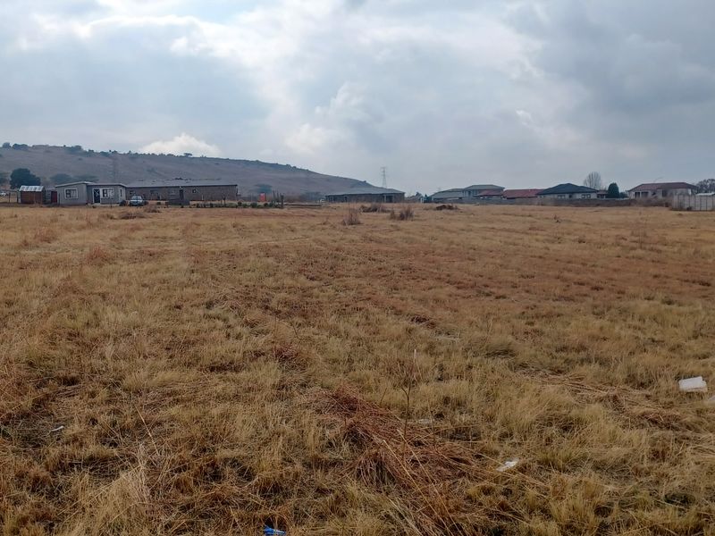Strategically situated plot of land, close to Training facilities - Photo 8