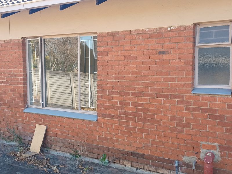 Potential development property in Victoria Road for sale - Photo 7