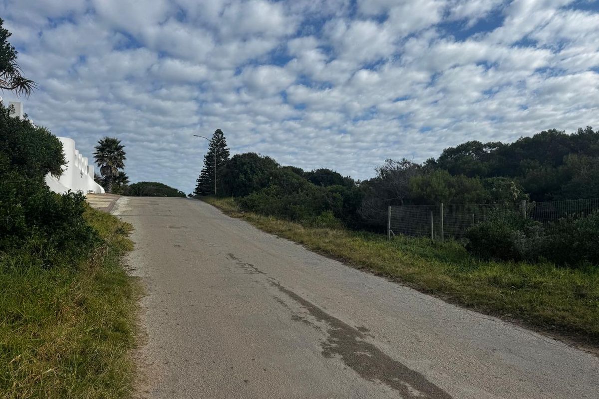 Immaculate Stand in Paradise Beach, Jeffreys Bay - Photo 3