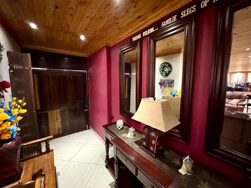 Spacious Family Home with Modern Comforts, Flatlet, Outdoor entertainment area for sale in Secunda - Photo 6