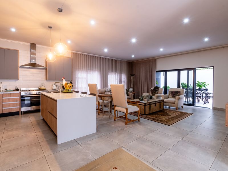 Luxury Townhouse in Lynnwood Glen, Pretoria - Photo 5