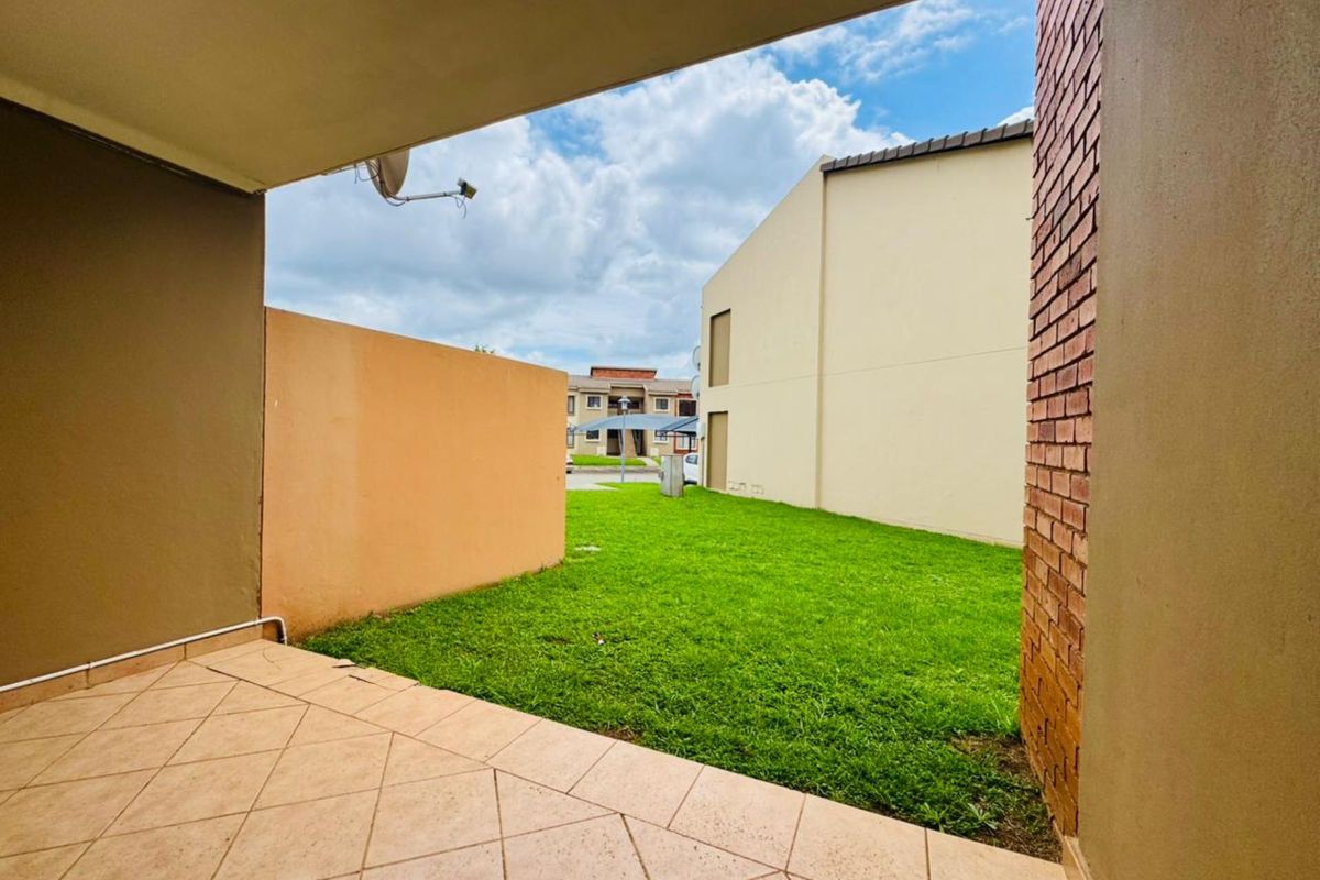 Modern 2-Bedroom Home for Sale in Montana Tuine - Photo 4