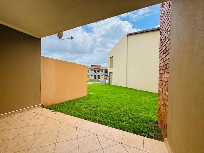 Modern 2-Bedroom Home for Sale in Montana Tuine - Photo 4