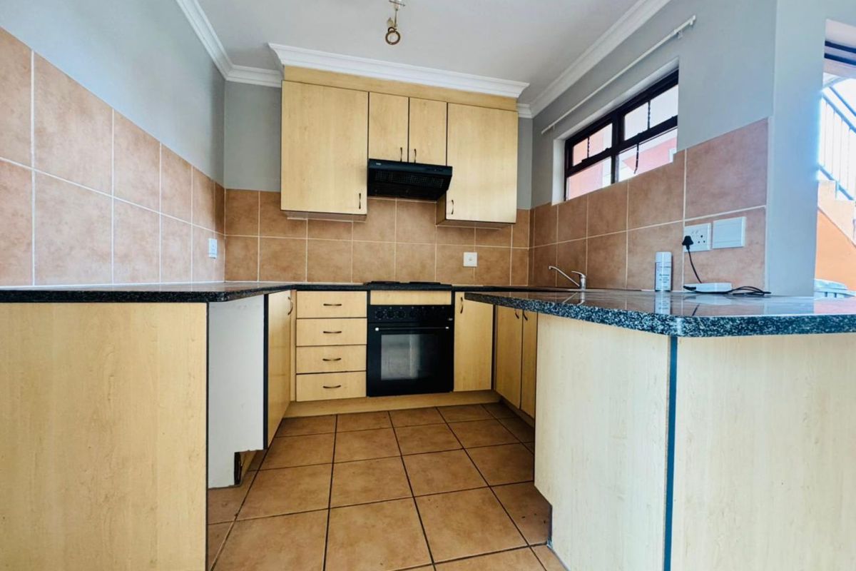 Modern 2-Bedroom Home for Sale in Montana Tuine - Photo 2