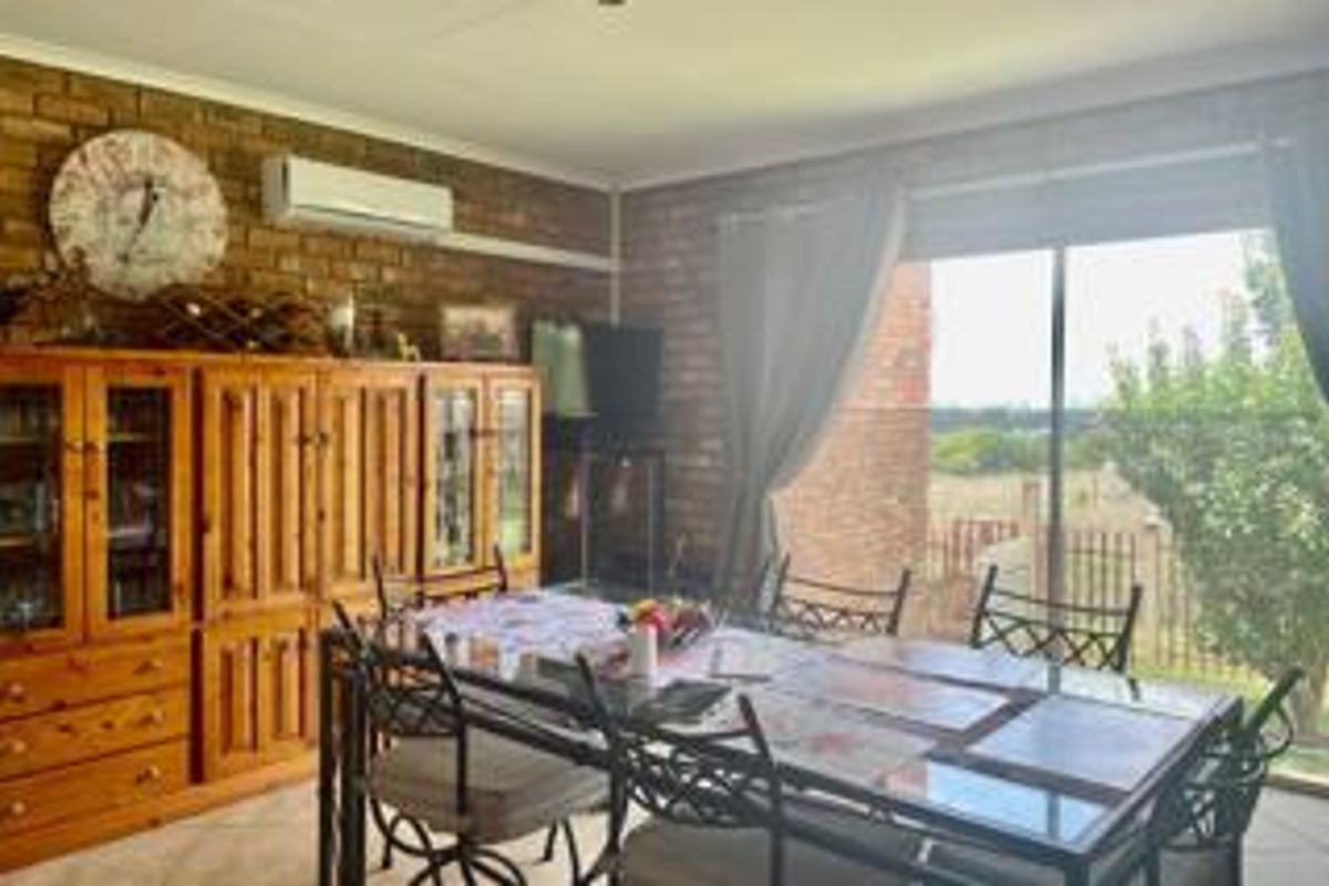 Low-Maintenance Facebrick Home in Scenic Vaaloewer - Photo 3