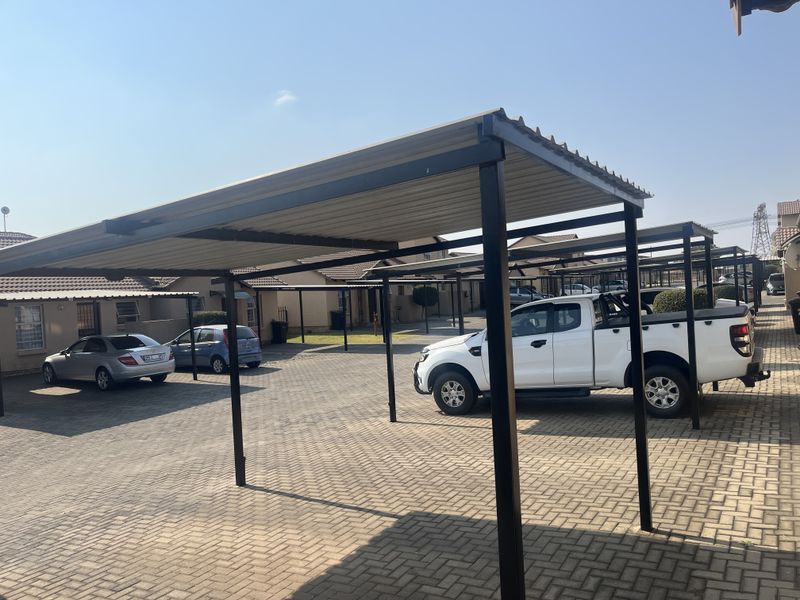 3 Bedroom Simplex for Sale in Albertsdal - Photo 10