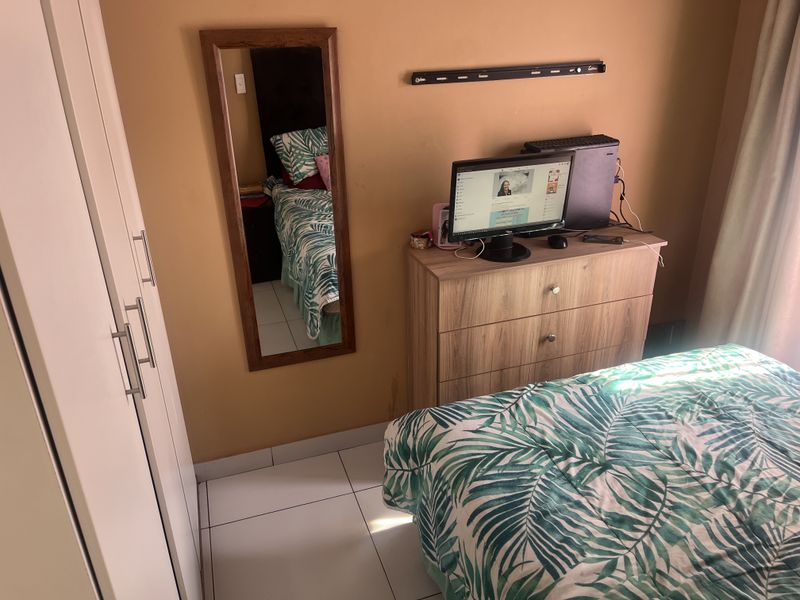 3 Bedroom Simplex for Sale in Albertsdal - Photo 6