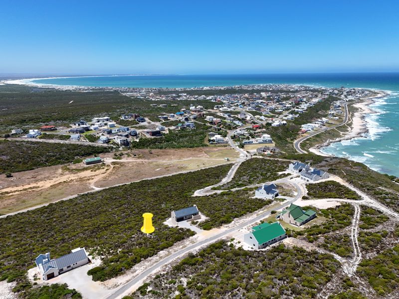 Scenic Stand in Secure Agulhas Nature Reserve - Photo 2