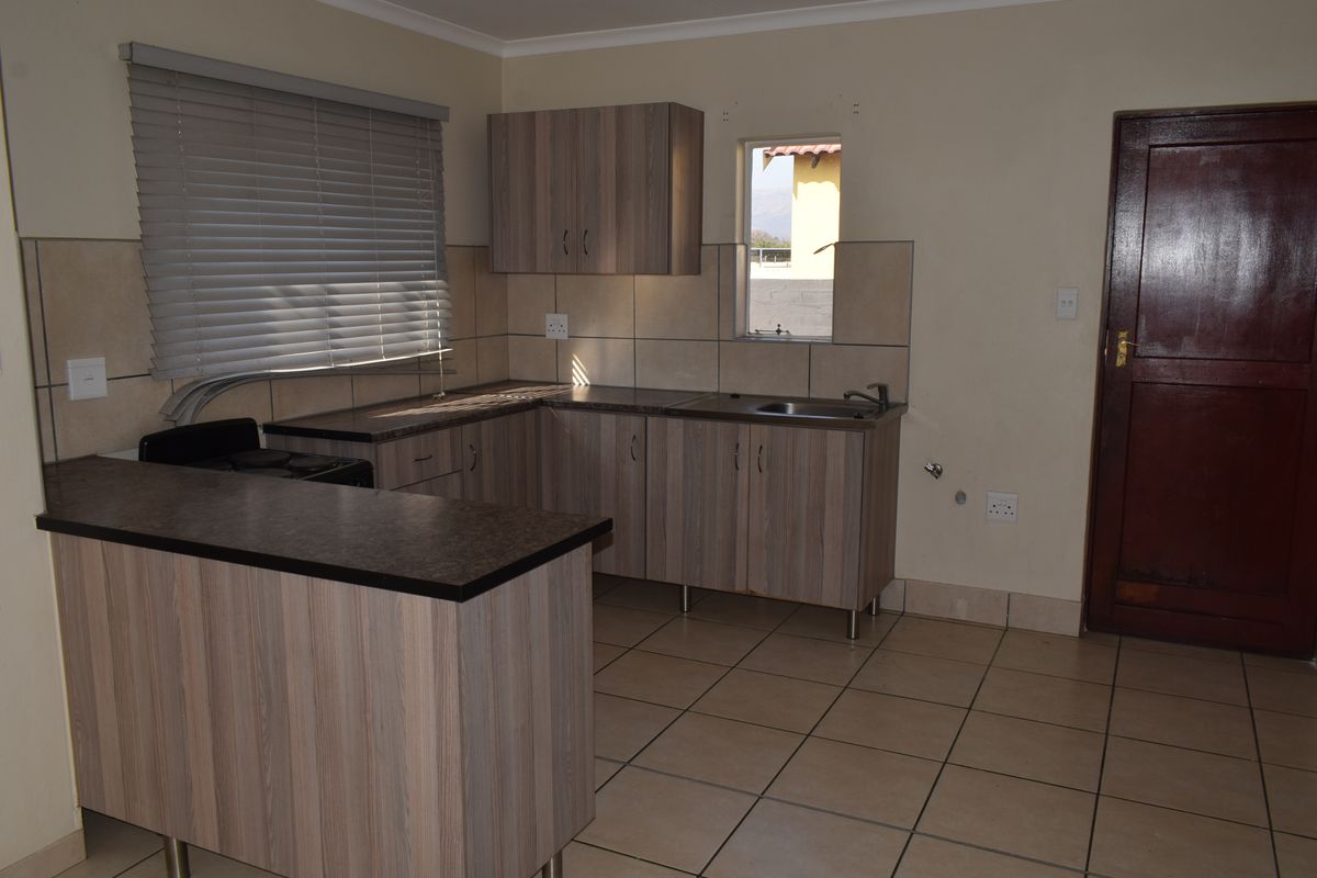 Open to Public - Photo 4