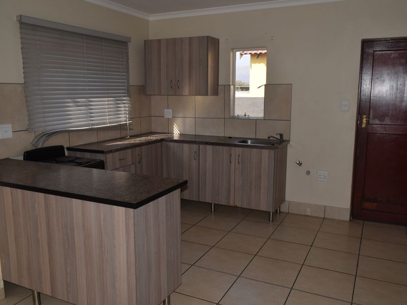 Open to Public - Photo 4