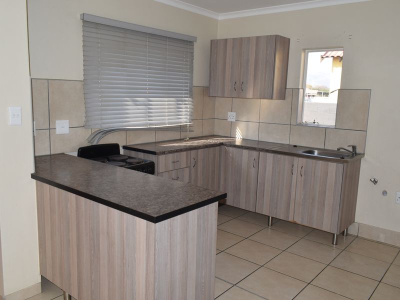 Open to Public - Photo 3