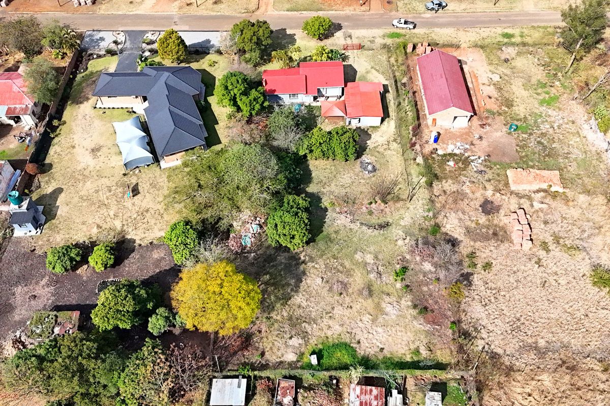 Vacant Panhandle Stand for Sale – Old Town, Louis Trichardt - Photo 2