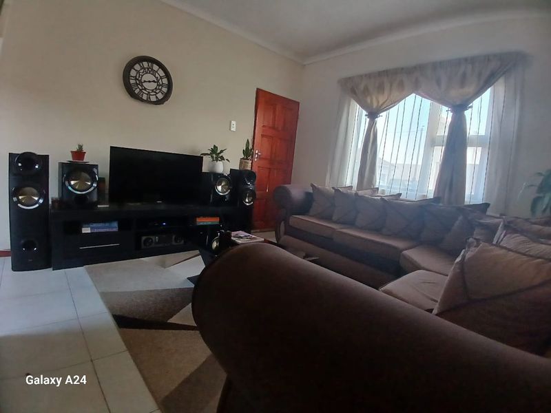 Modern 2-Bedroom Home in Riverwood Eco Estate – Ideal for New Homeowners & Investors - Photo 6