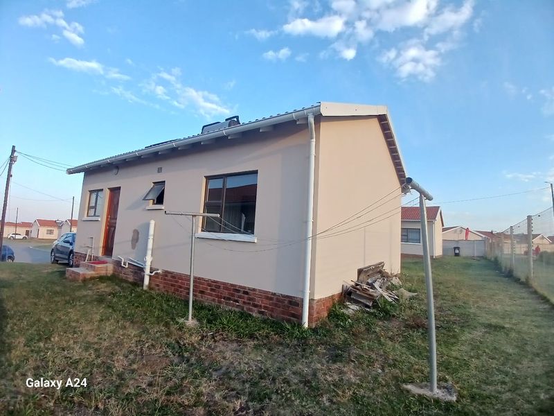 Modern 2-Bedroom Home in Riverwood Eco Estate – Ideal for New Homeowners & Investors - Photo 4