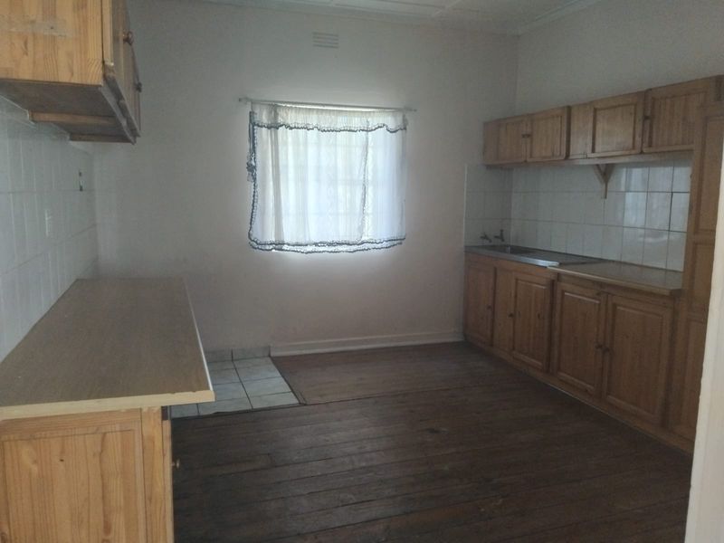 Spacious 3-Bedroom Home in the Heart of Berlin - Photo 9