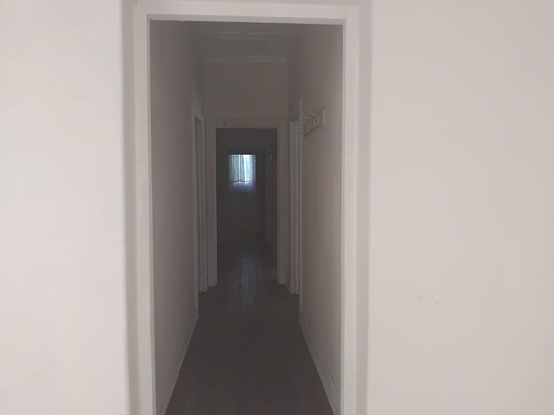 Spacious 3-Bedroom Home in the Heart of Berlin - Photo 8