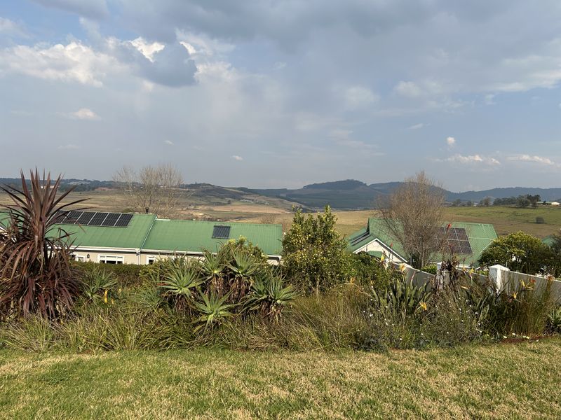 Gated Estate Unit - Photo 2