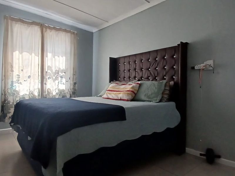 Spacious 4-Bedroom Home with Flatlet & Prime Location in Vincent - Photo 7
