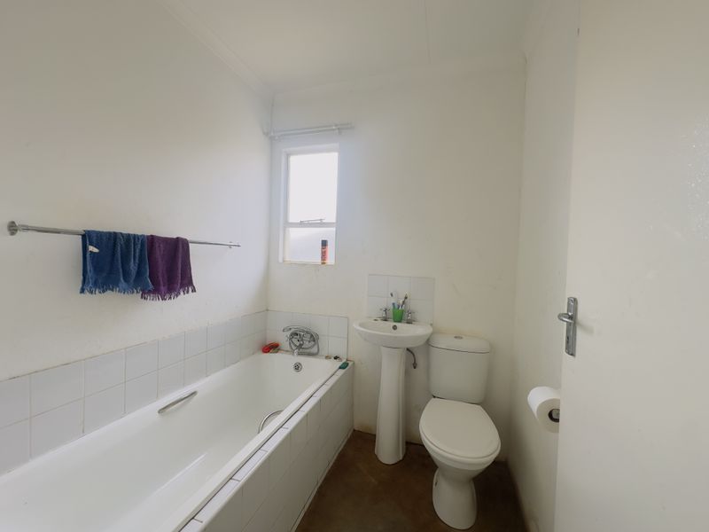 Perfect for first-time buyers and investors! - Photo 7