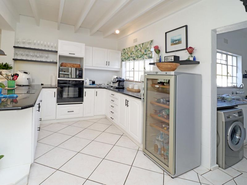 The White House is up for Sale! - Photo 9