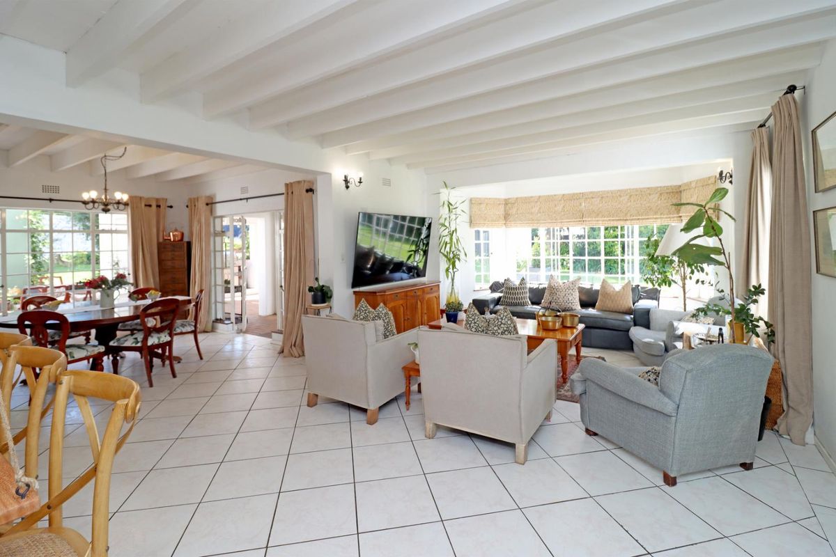 The White House is up for Sale! - Photo 5