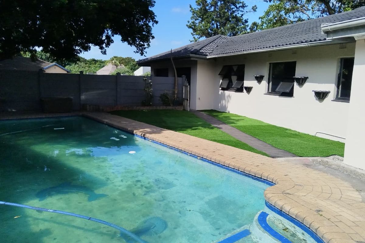 Packed With Potential in the Heart of Family Living - Photo 5