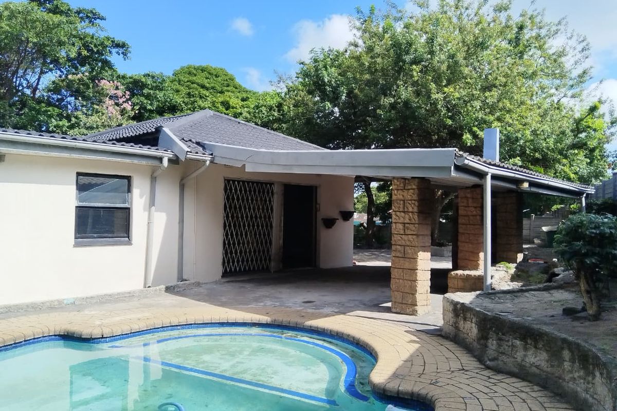 Packed With Potential in the Heart of Family Living - Photo 3
