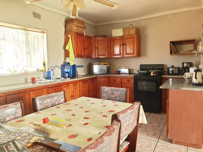 2 Bedroom house for sale - Photo 5