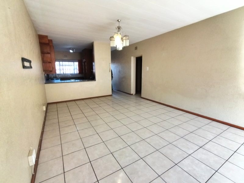 Cozy 2-Bedroom Apartment for Sale in Vanderbijlpark CW 3 - Photo 10