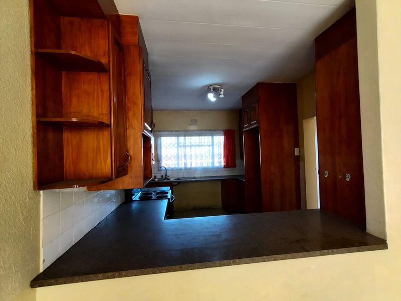 Cozy 2-Bedroom Apartment for Sale in Vanderbijlpark CW 3 - Photo 7