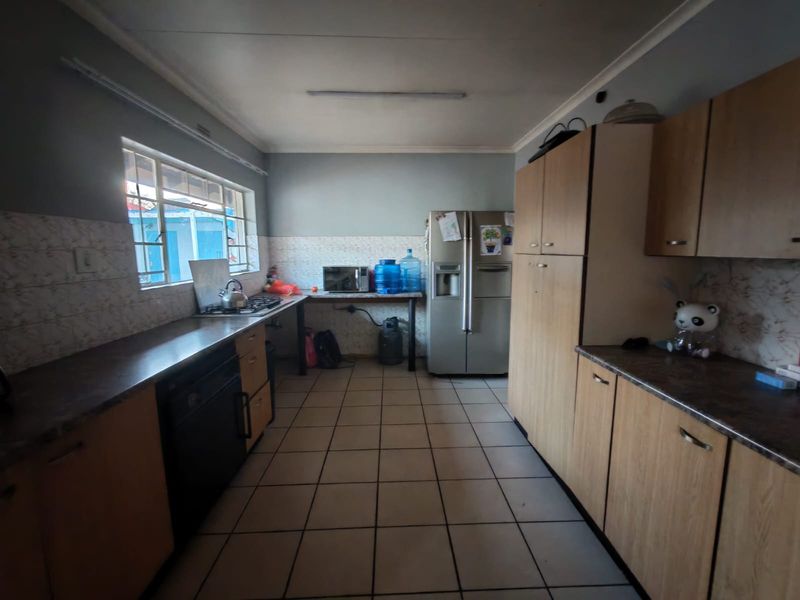 3 Bedroom House for Sale In Vaalpark - Photo 3