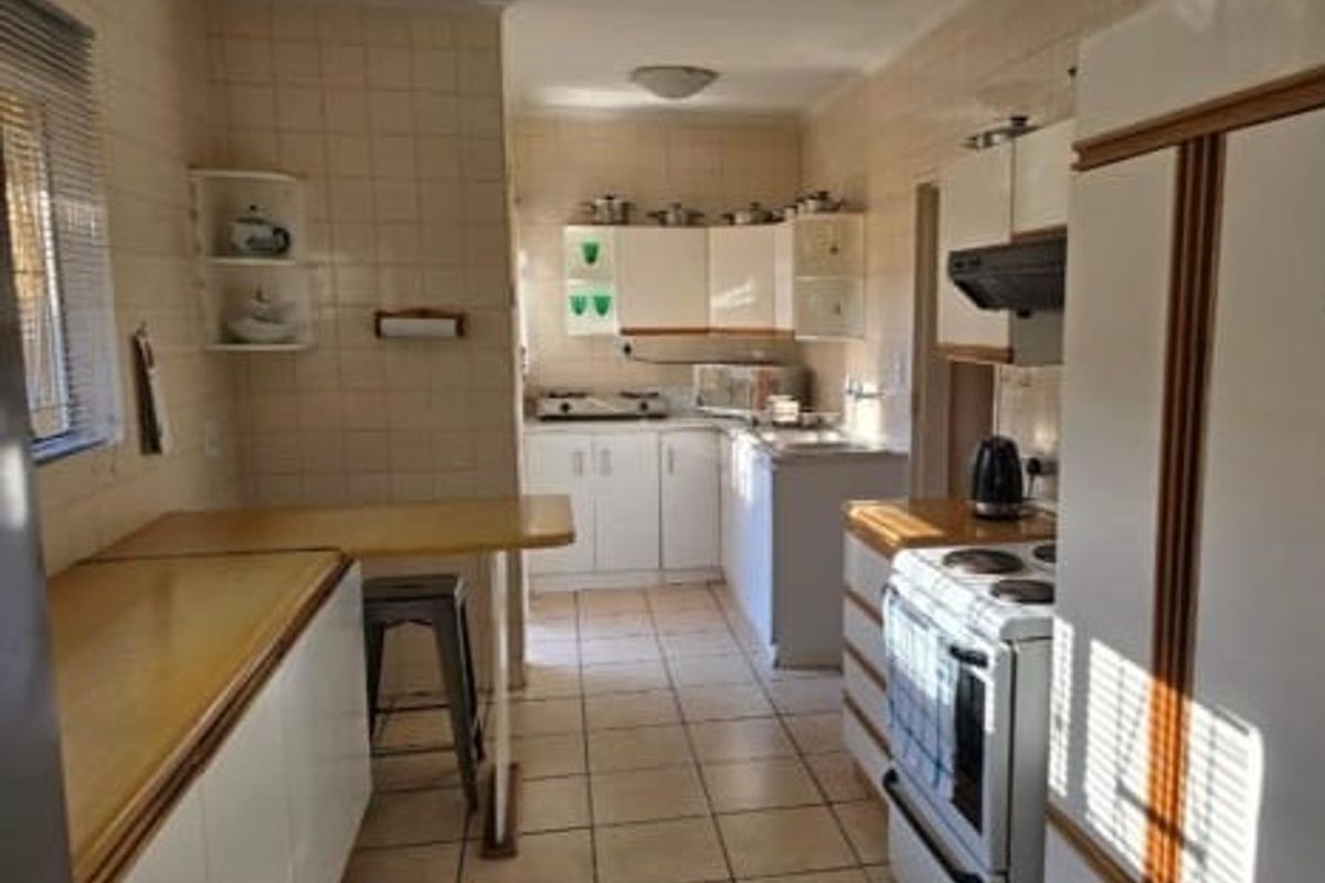 Solid House on a corner stand in Marlands - Photo 5