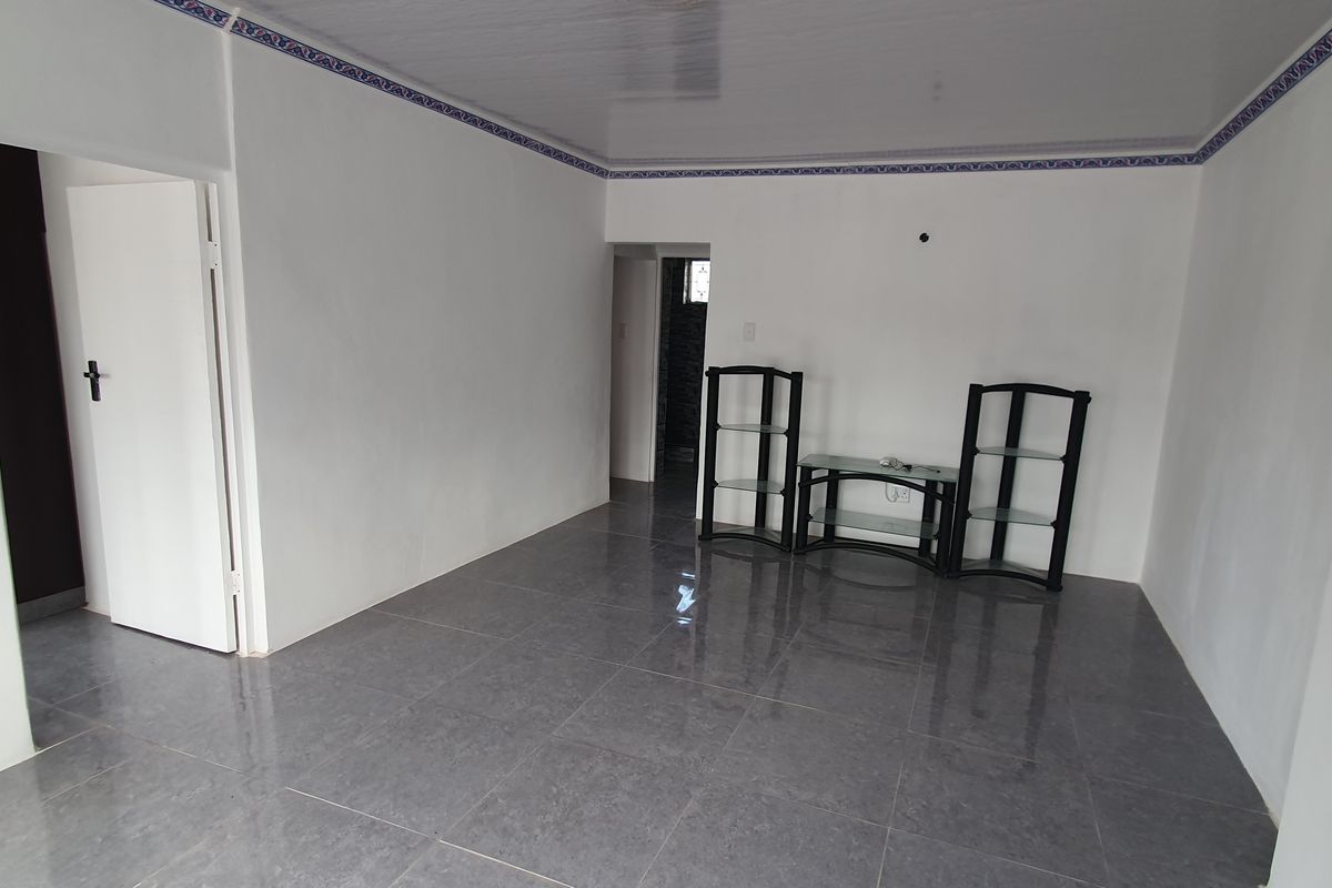 Ideal Family Home And Business Opportunity in Merebank - Photo 4