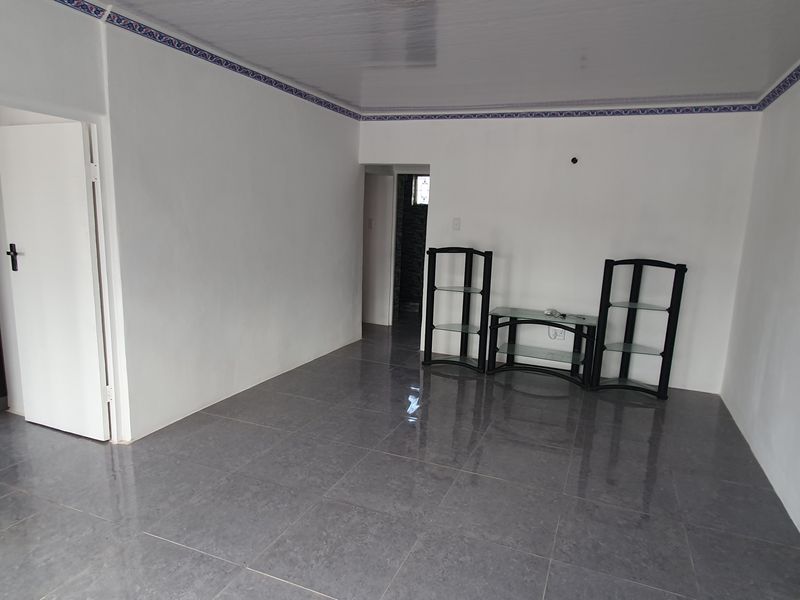 Ideal Family Home And Business Opportunity in Merebank - Photo 4