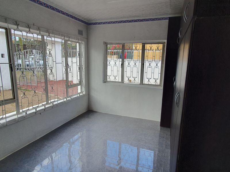 Ideal Family Home And Business Opportunity in Merebank - Photo 8